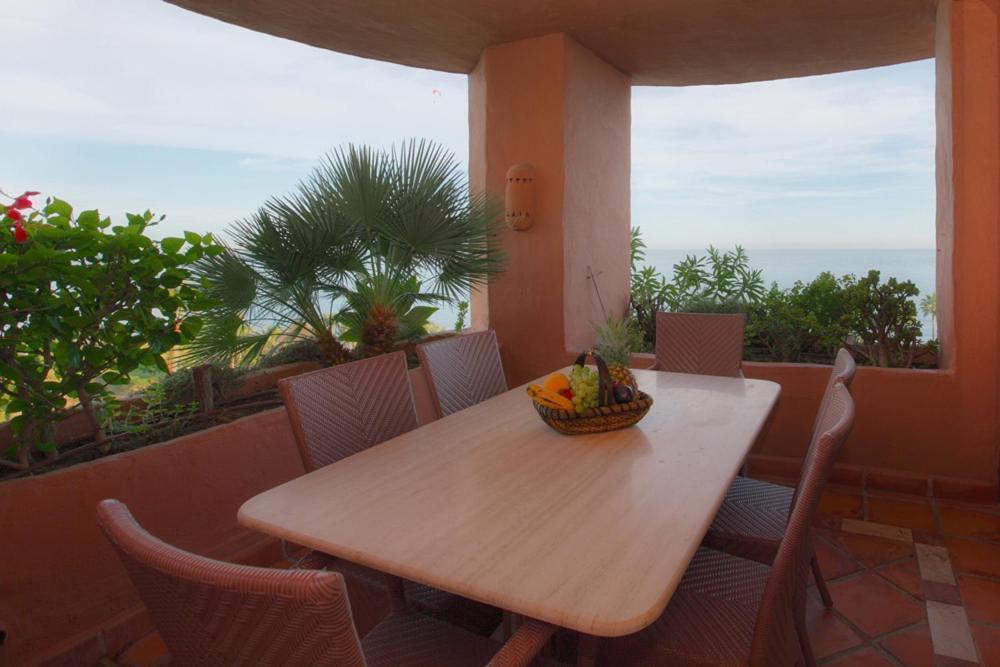 Bahia Beach Apartments Estepona Kültér fotó